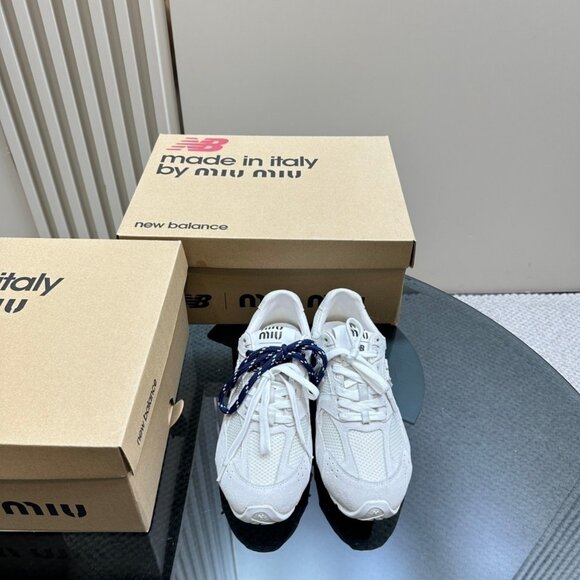 Miumiu x New Balance 530 Classic Sneake - Picture 4 of 8